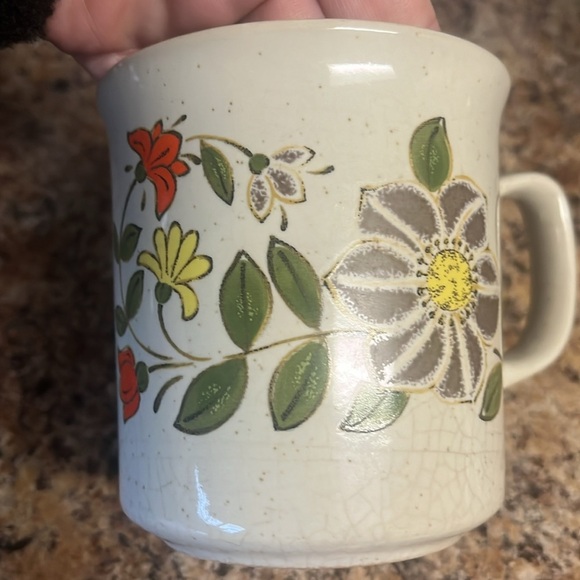 Vintage Floral Mugs Set - Purple, Blue, Yellow, Green - Picture 2 of 7